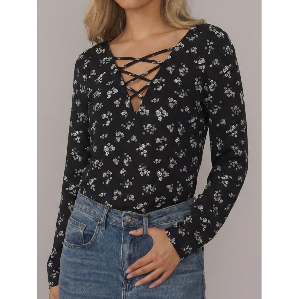 Forever 21 Strappy Chest Floral Top Womens Size Large NWT
